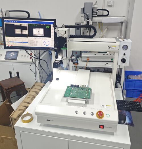 آخرین اخبار شرکت در مورد دستگاه پخش چسب برنامه ریزی CCD Fiducial